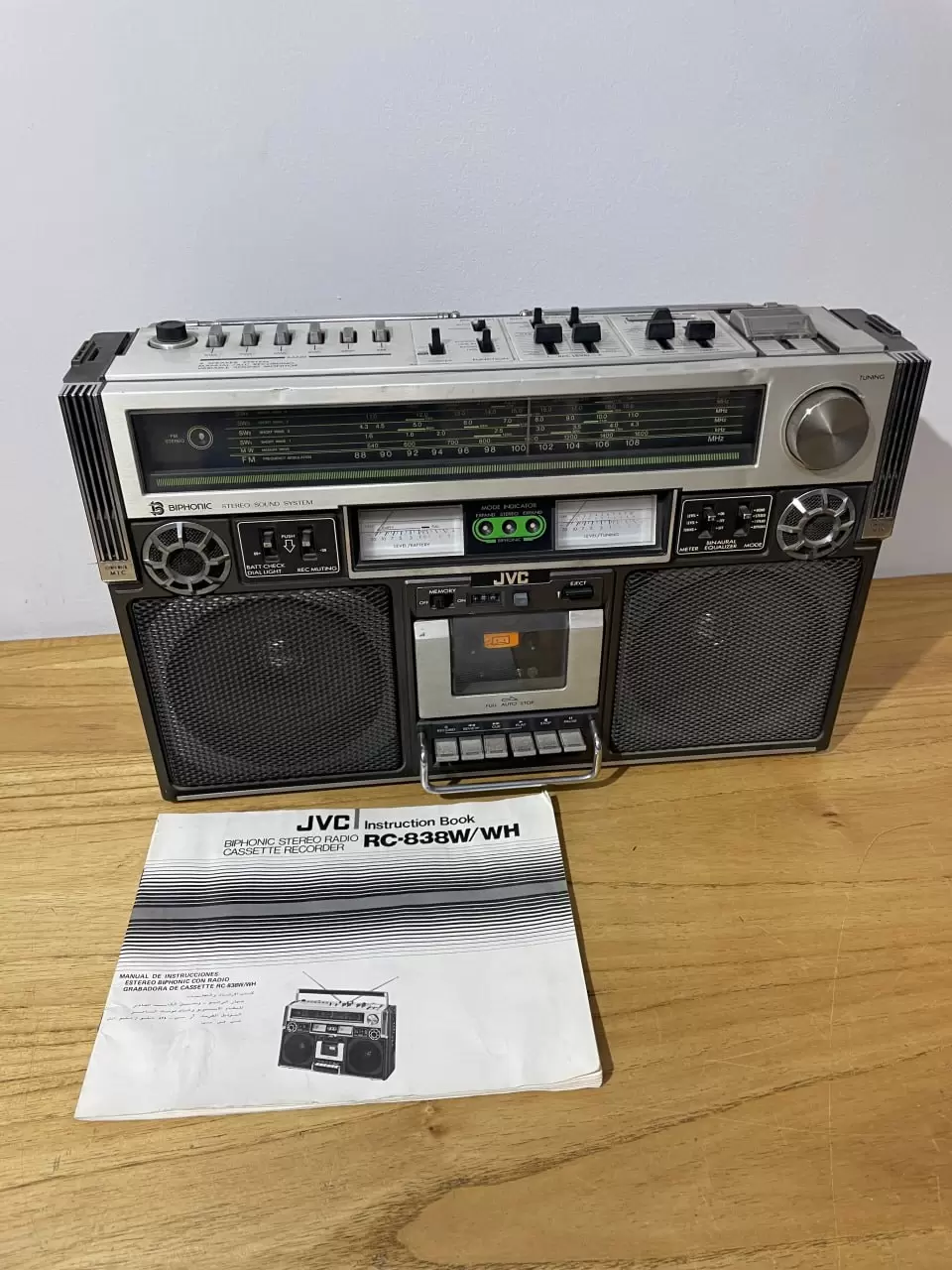 JVC RC-838W Biphonic Radiograbador 1980